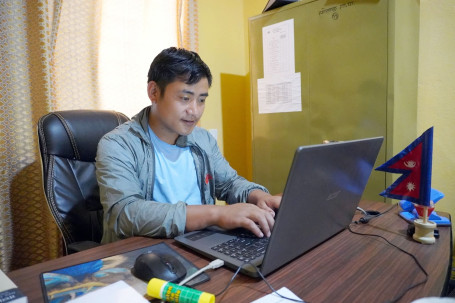 लक्ष्मण नाछिरिङ